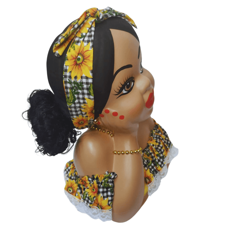 Namoradeira: Um toque de charme e tradição para o seu lar!